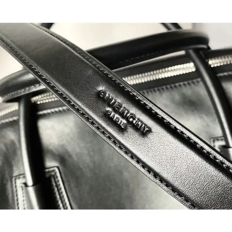 2012SH0182 Givenchy Bags 0603